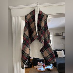 Sherpa plaid vest